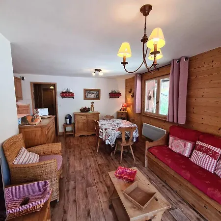 Cosy, 6 Personnes, 2 - Monta12 Apartment *