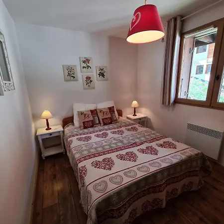 Apartment Cosy, 6 Personnes, 2 - Monta12 *
